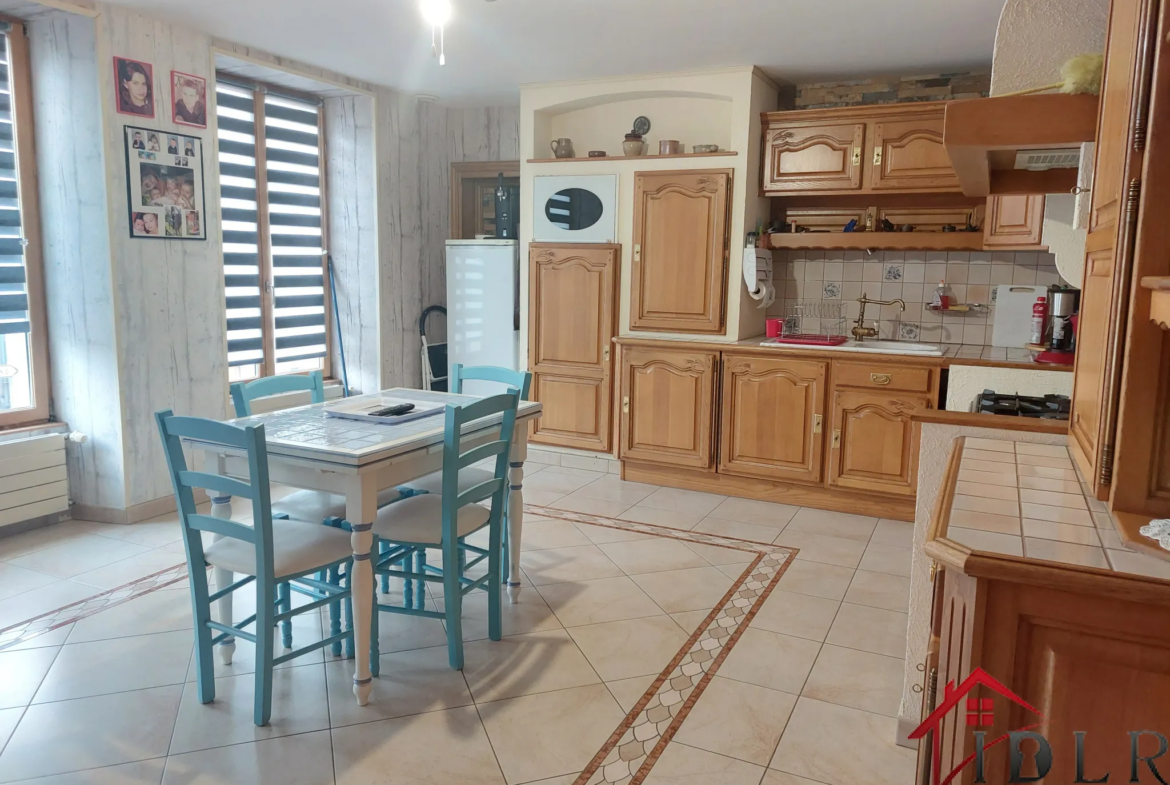 À vendre : Appartement de 164 m² à Wassy avec garage et 3 chambres 