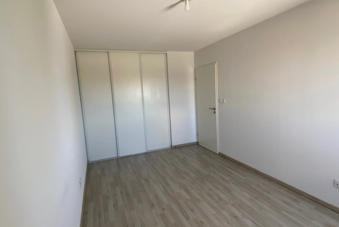 À vendre : Appartement T2 à Mérignac Capeyron, 43 m² avec terrasse 