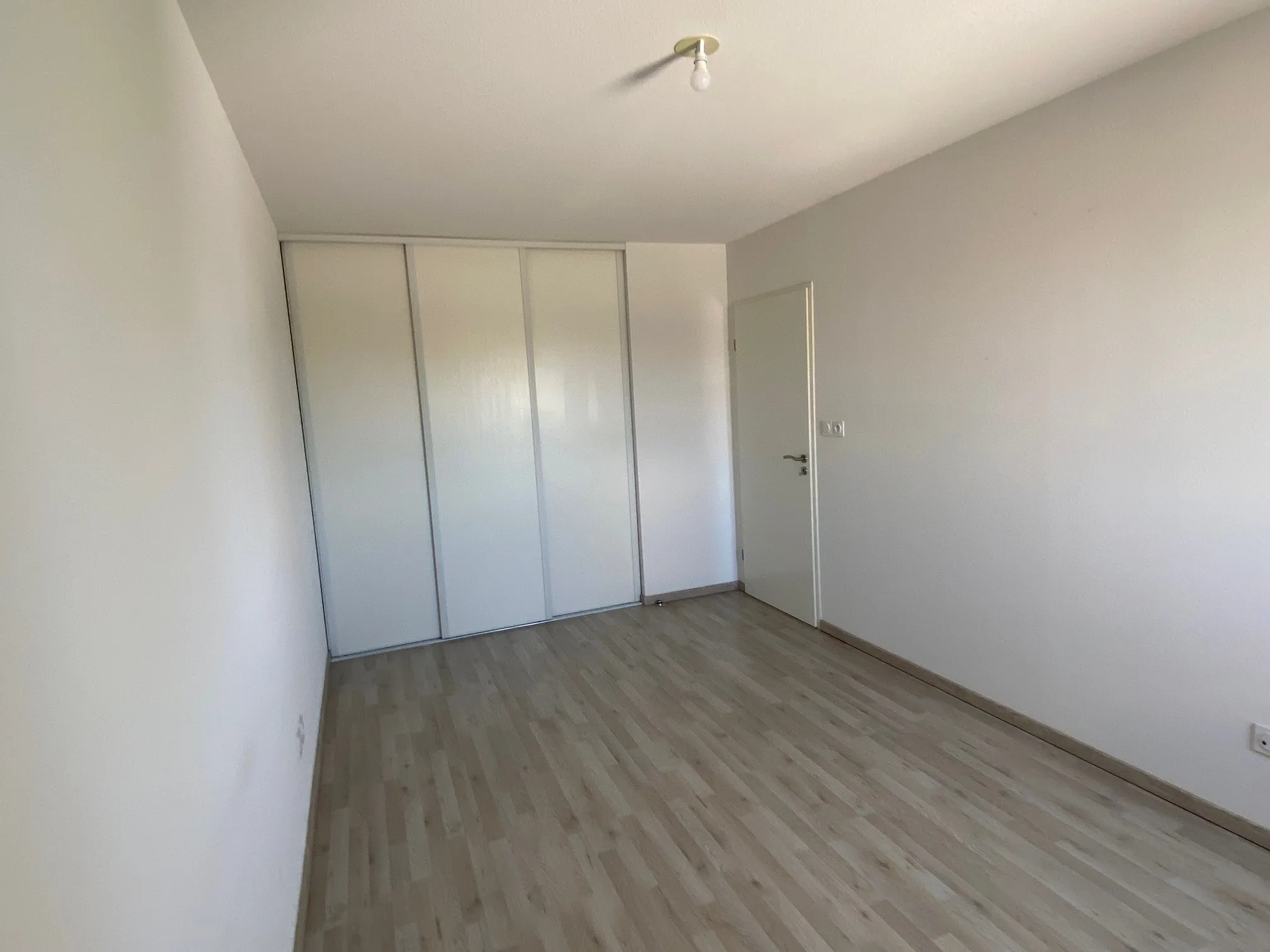 À vendre : Appartement T2 à Mérignac Capeyron, 43 m² avec terrasse 