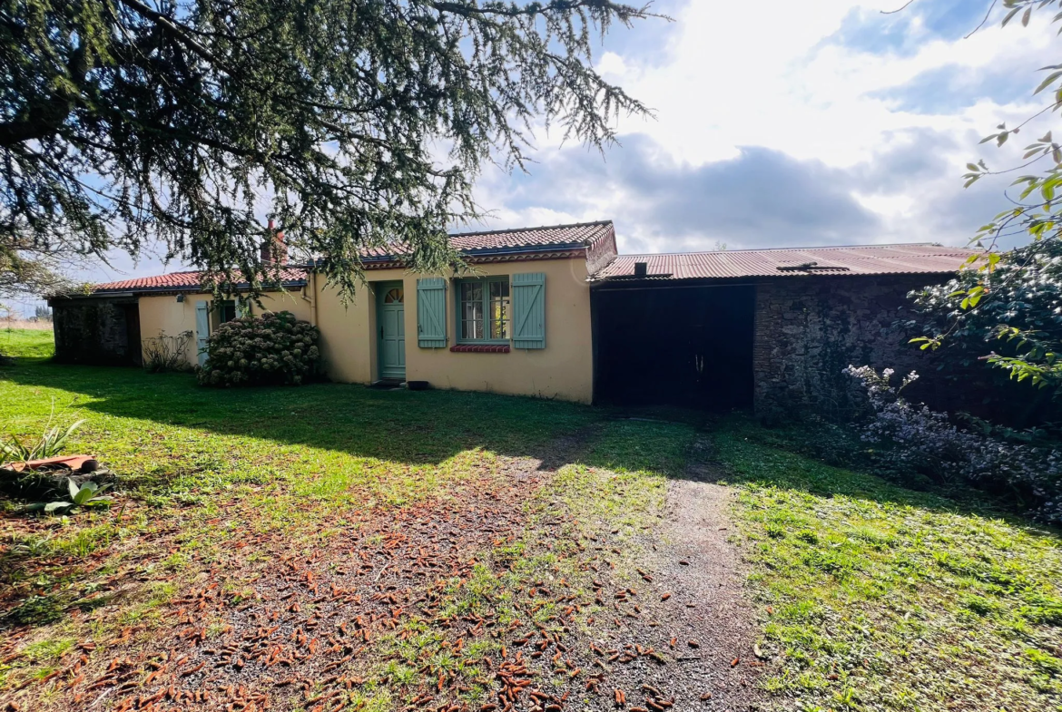 Maison en pierre à rénover à Vallet 