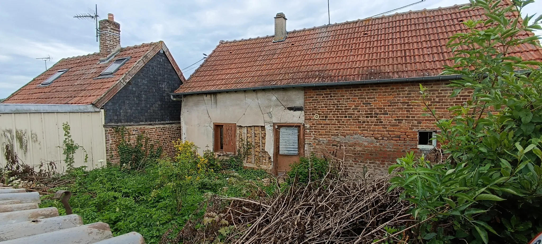 Lot de 2 maisons à rénover à Etinehem-Méricourt 