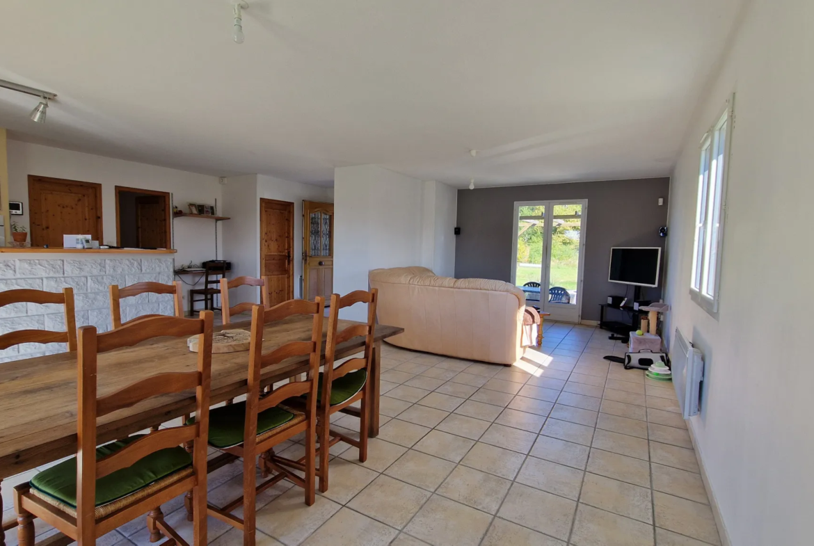 Maison contemporaine avec 3 chambres, piscine et garage double à Langon 