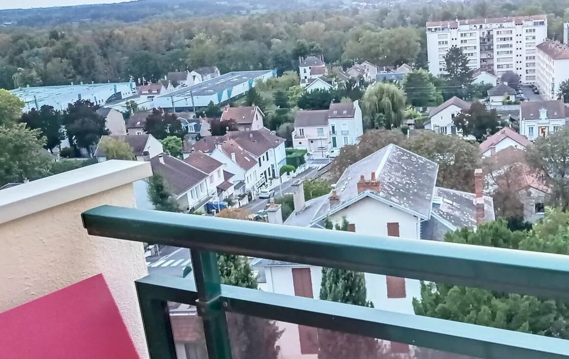 Bel appartement familial à Vichy avec balcons et possibilité de division 