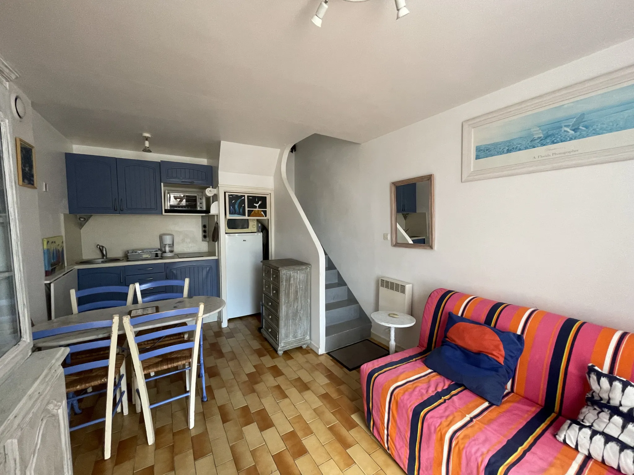 Charmant Pied-à-Terre à L'Épine - REF 2412 