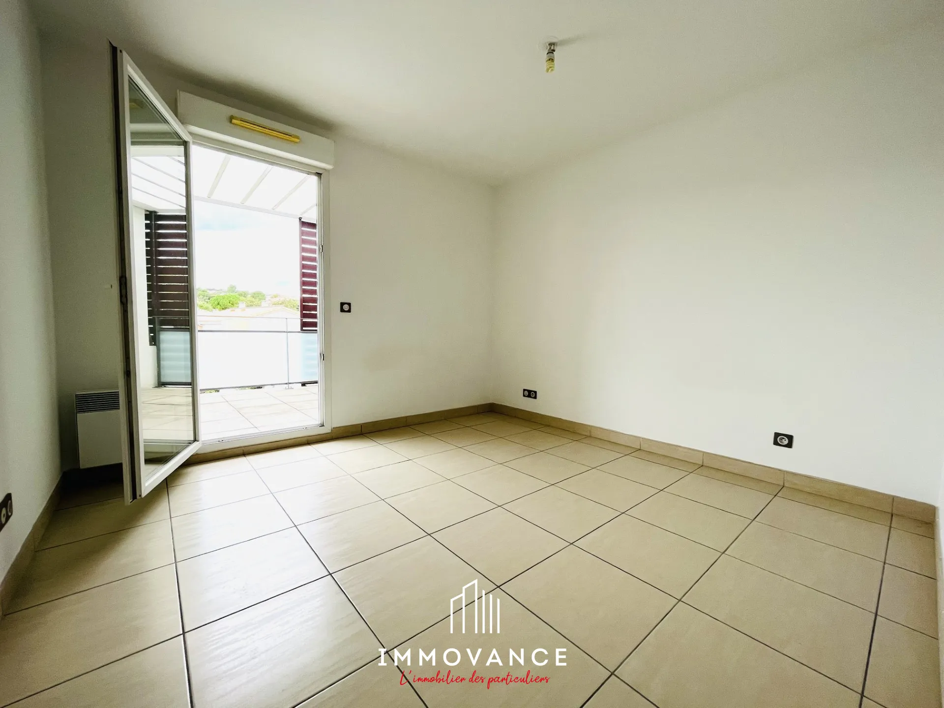 À vendre : Appartement 2 pièces à Pignan avec terrasse et parking 