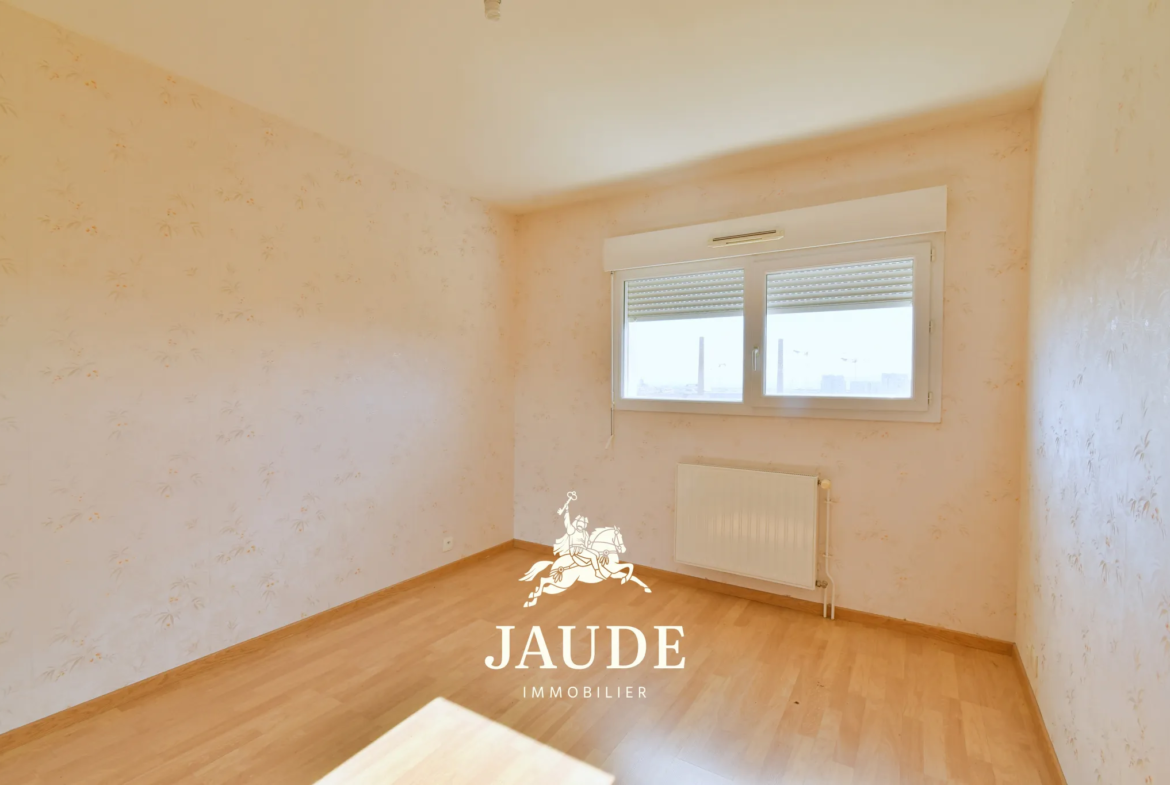 Vente appartement F4 traversant de 87.5 m² avec Terrasse et Garage à Clermont-Ferrand 