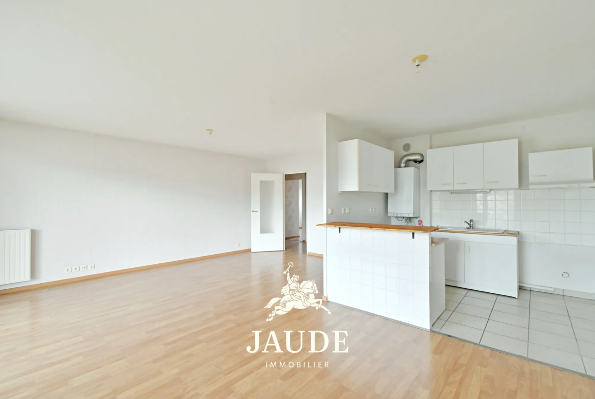 Vente appartement F4 traversant de 87.5 m² avec Terrasse et Garage à Clermont-Ferrand 