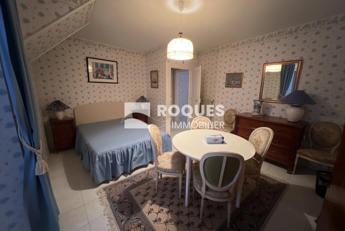 Maison en pierre type 8 à vendre près de Millau - 200 m² habitable 