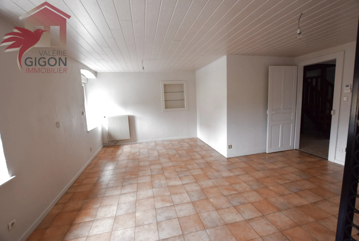 Appartement en duplex F6 avec grande terrasse à Nommay 