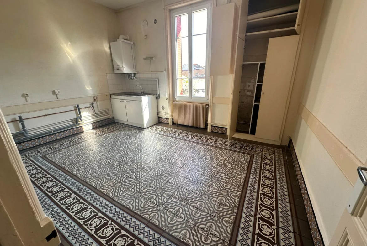 Appartement T2 de 55,8 m² au 1er étage à Roanne 