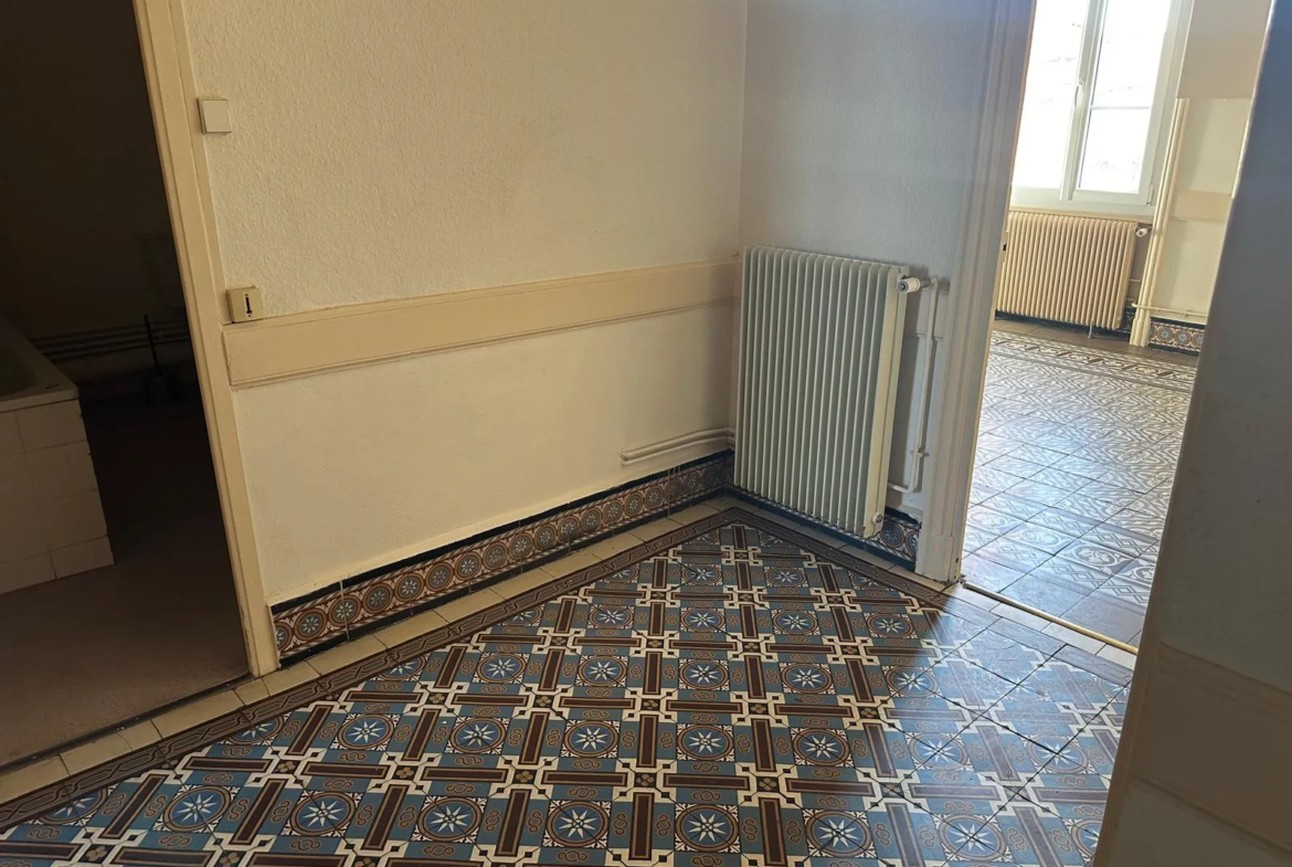 Appartement T2 de 55,8 m² au 1er étage à Roanne 