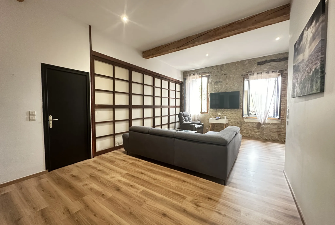 À vendre : Appartement rénové de 153 m² à Bourg de Péage 