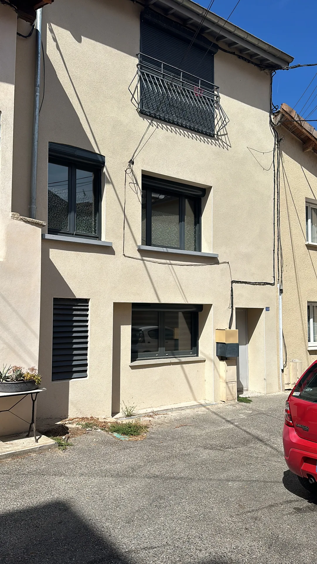 À vendre : Appartement rénové de 153 m² à Bourg de Péage 