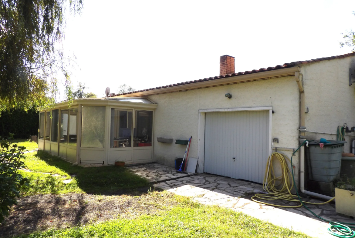 Maison de plain-pied 3 chambres à vendre à St Savinien 