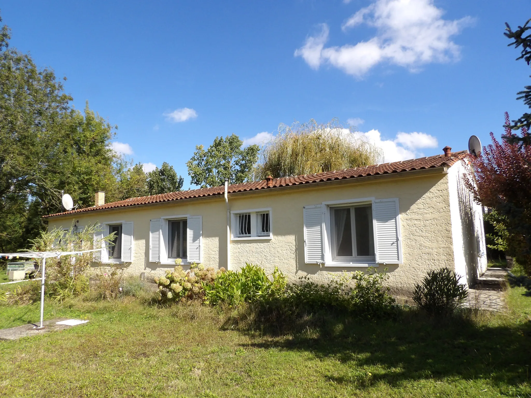 Maison de plain-pied 3 chambres à vendre à St Savinien 