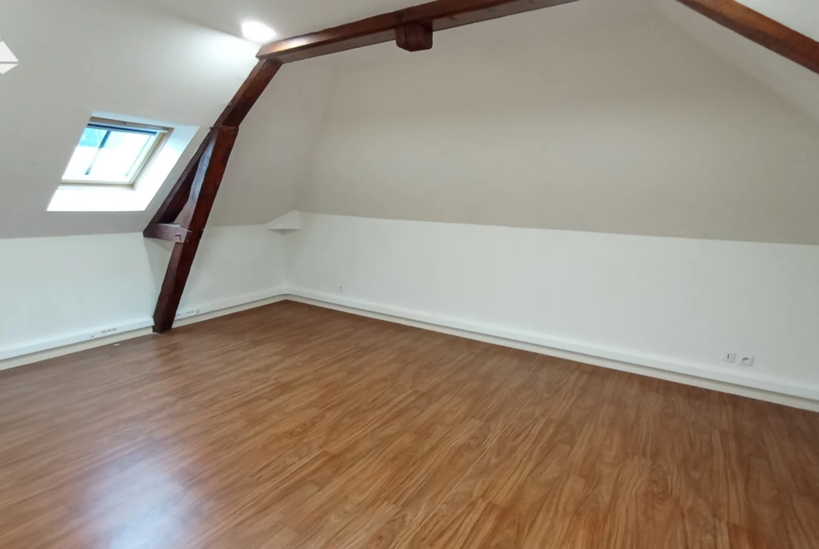 Maison de ville à vendre à Lillebonne - 160 m² 