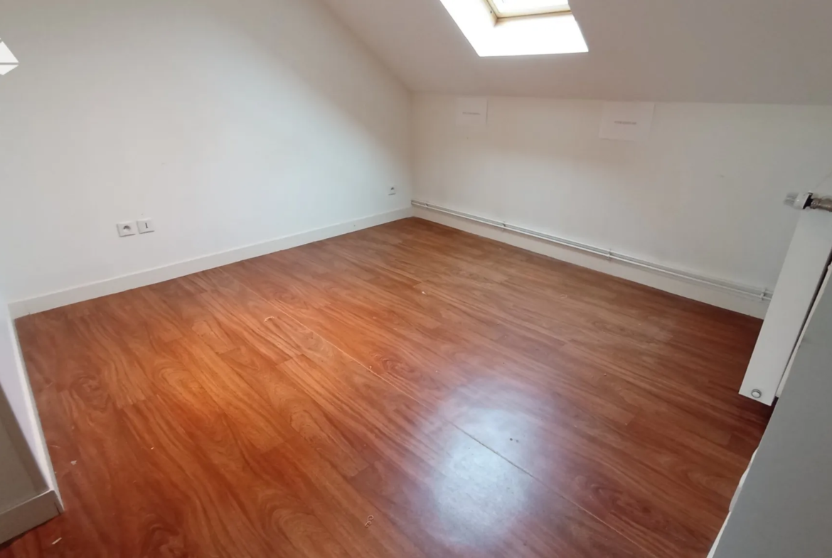 Maison de ville à vendre à Lillebonne - 160 m² 