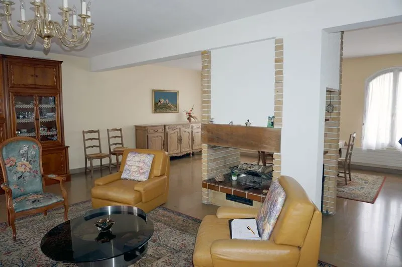 Maison à vendre au centre de Digoin - 206 m² 