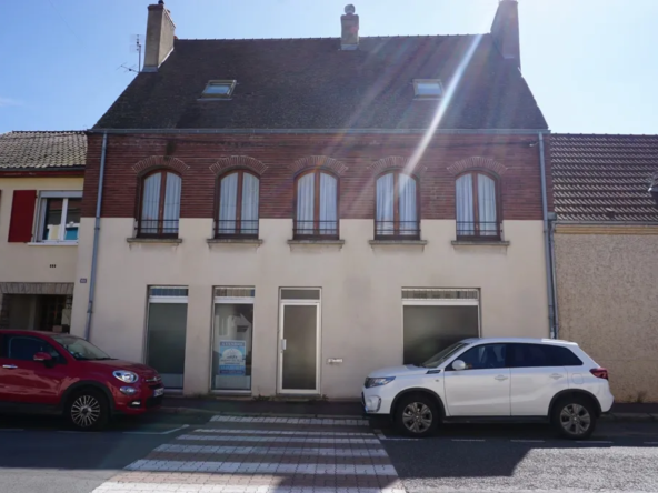 Maison à vendre au centre de Digoin - 206 m²