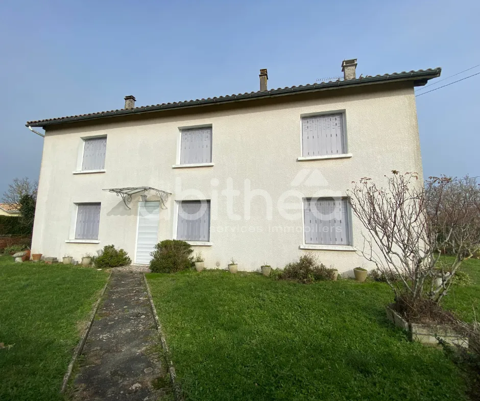 À vendre : Maison d'habitation de 145 m² à Genouillac 