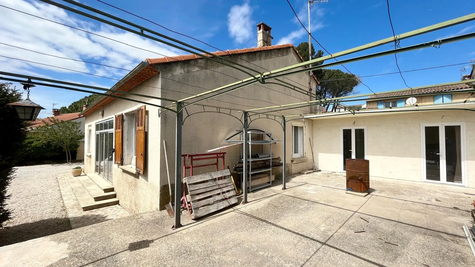 Vente Villa Sorgues 135 m² avec Jardin et Garage 