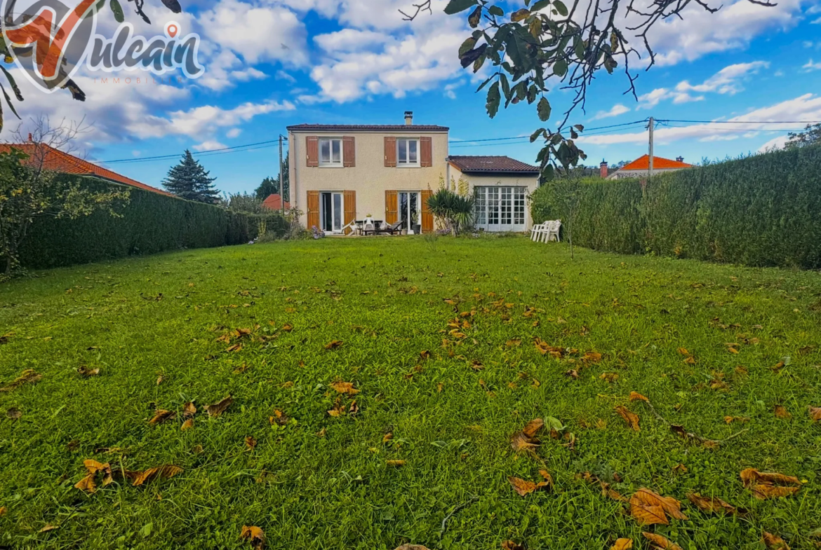 Maison de 115 m² avec terrain de 784 m² à Cournon-d'Auvergne 