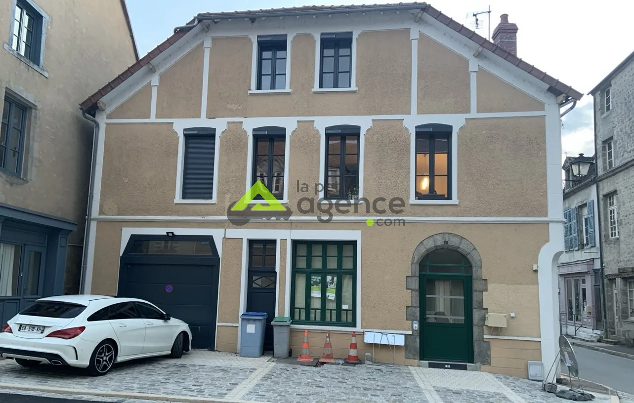 Maison de Bourg à vendre - 230m² à Ahun 