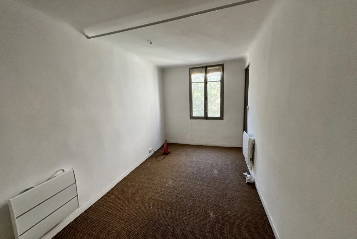 Charmante Maison de 75 m² au Cœur de Tarascon à Vendre 