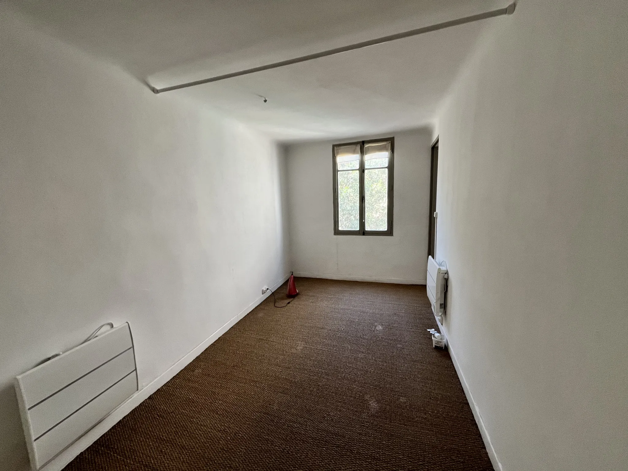 Charmante Maison de 75 m² au Cœur de Tarascon à Vendre 