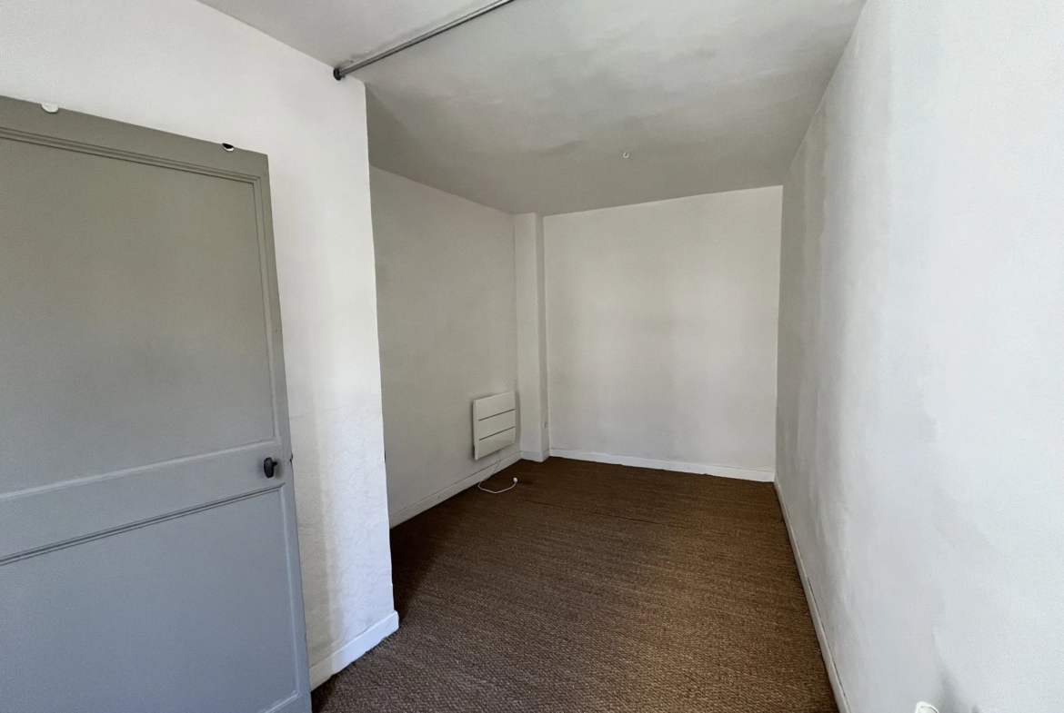 Charmante Maison de 75 m² au Cœur de Tarascon à Vendre 