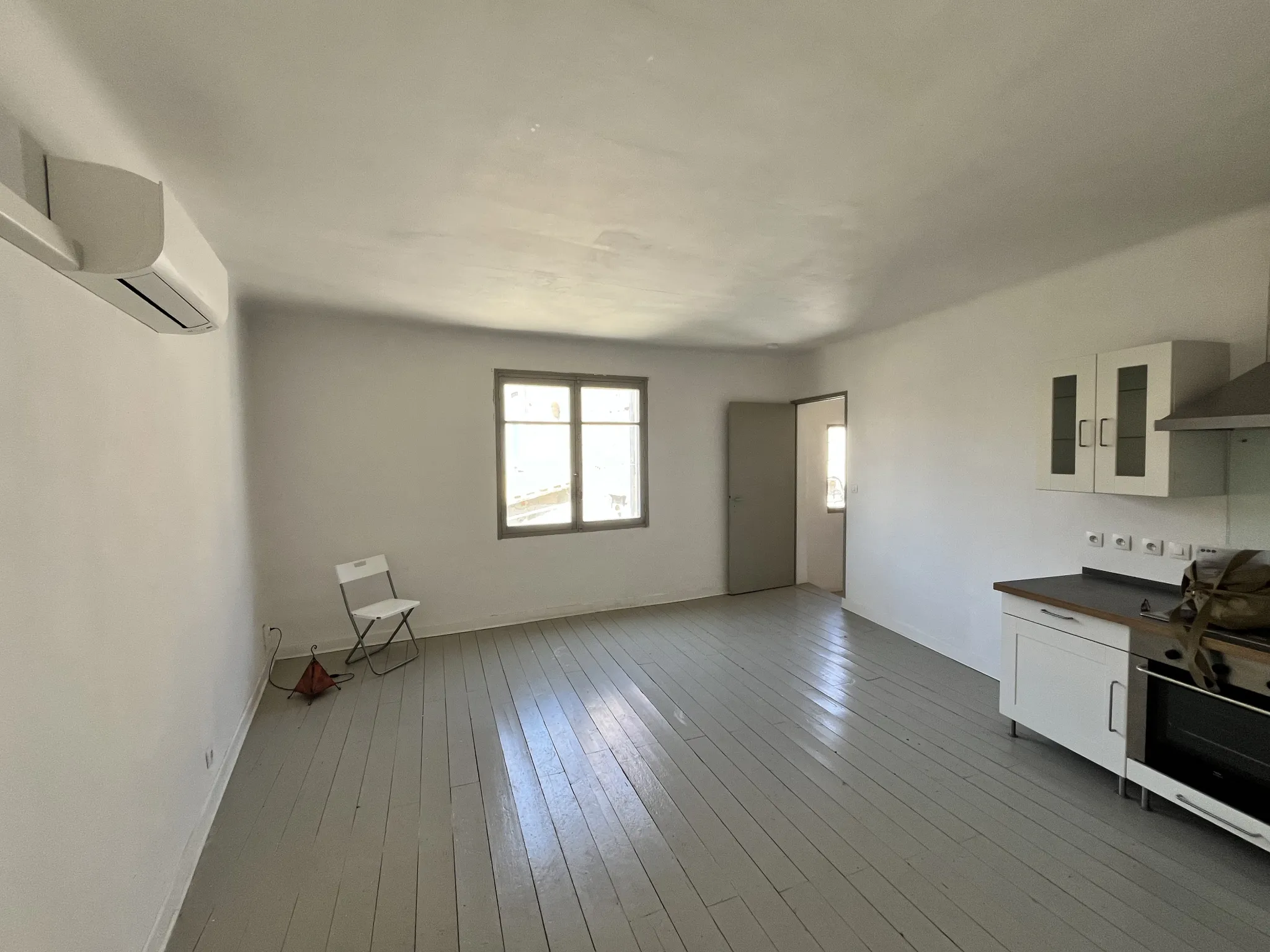 Charmante Maison de 75 m² au Cœur de Tarascon à Vendre 