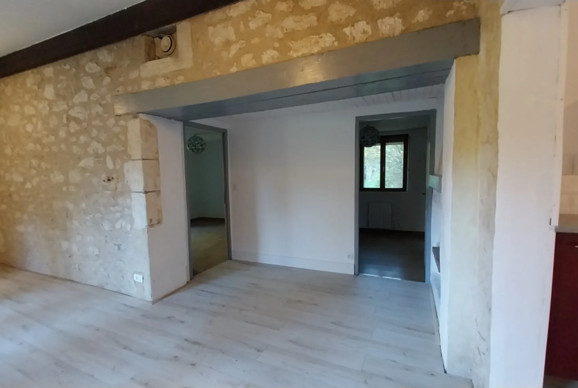 Maison en Pierre à Vendre à Chancelade - 108 000 € 