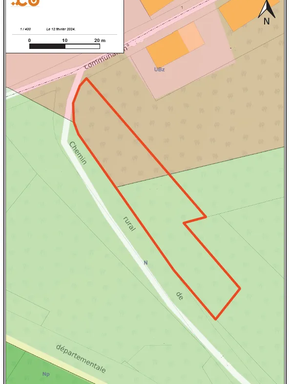 Terrain boisé avec partie constructible à Louzac-Saint-André 