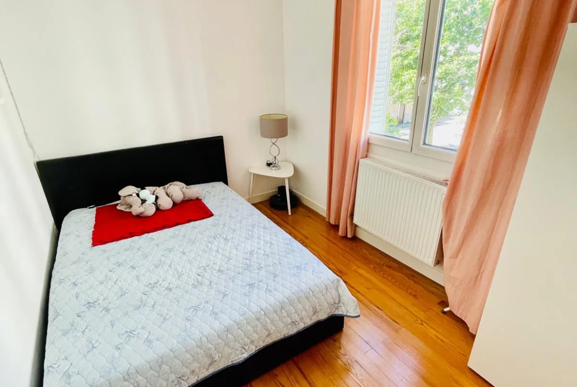 À vendre : Appartement T5 rénové à Grenoble - 79 m² 