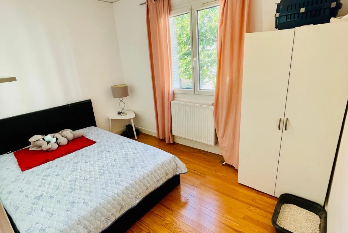 À vendre : Appartement T5 rénové à Grenoble - 79 m² 