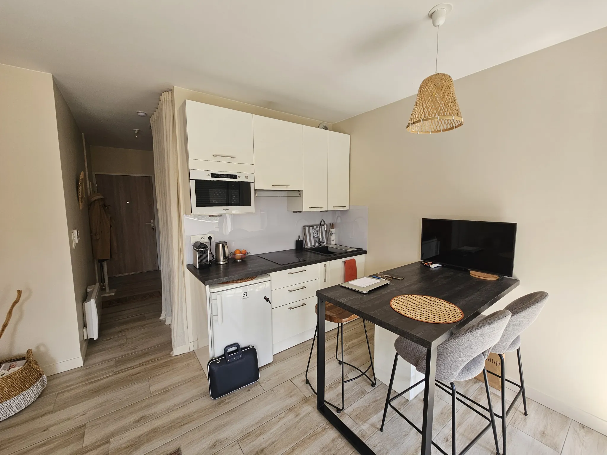 Charmant studio lumineux à La Rochelle à vendre 