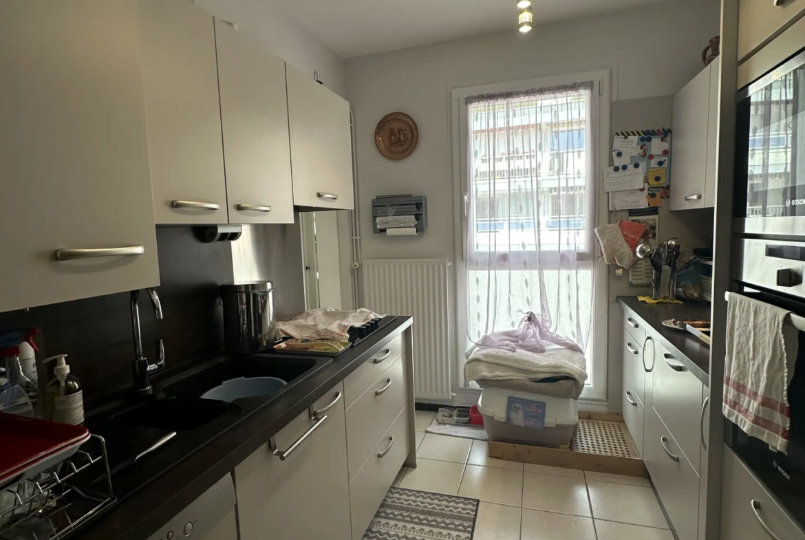 Appartement F2 lumineux avec vue panoramique à Amélie-les-Bains 