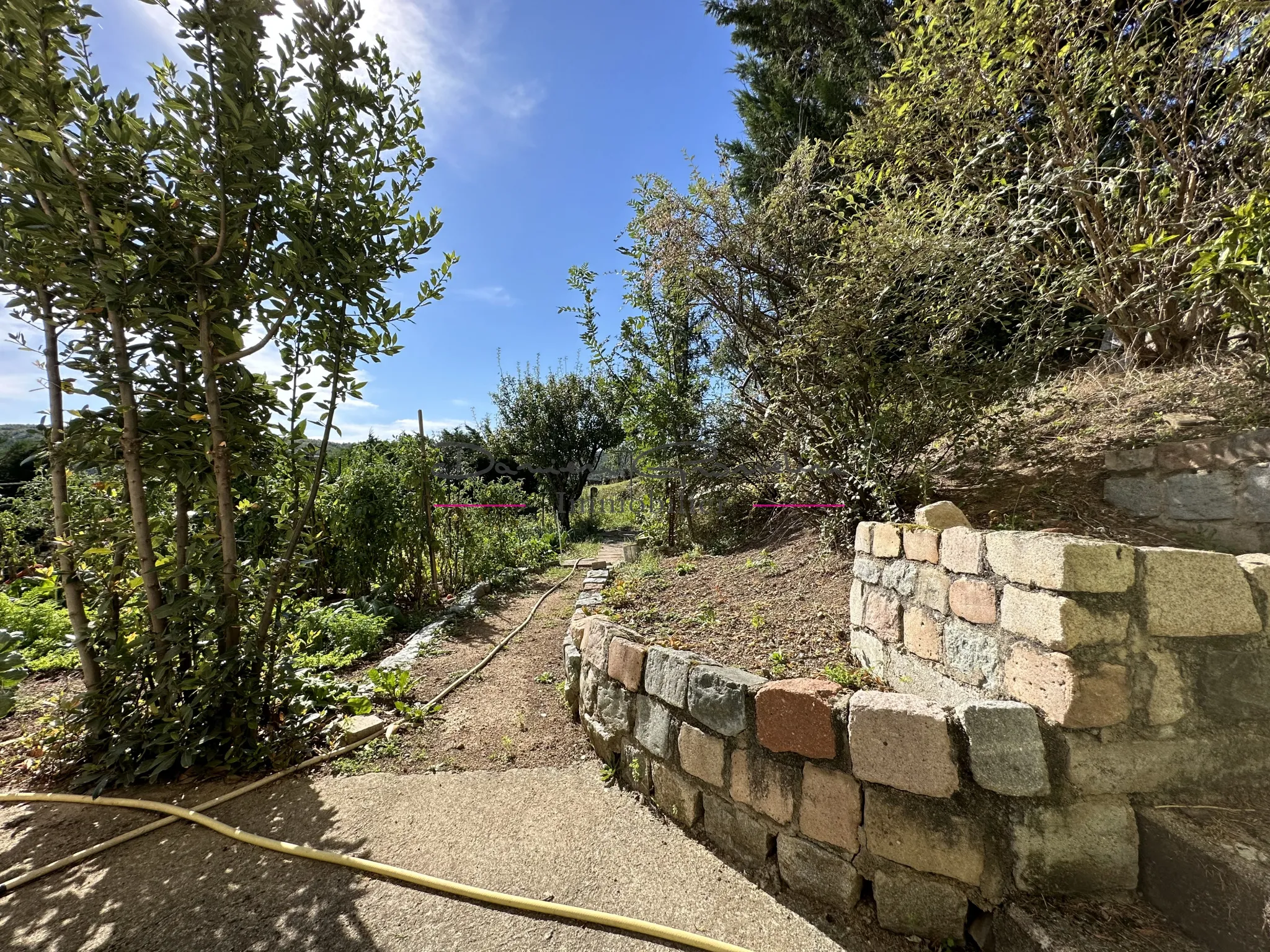 Maison individuelle avec terrain à Saint Symphorien de Lay 