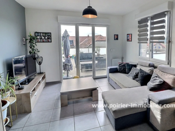 À vendre : Appartement T3 en duplex avec terrasse à Cranves Sales