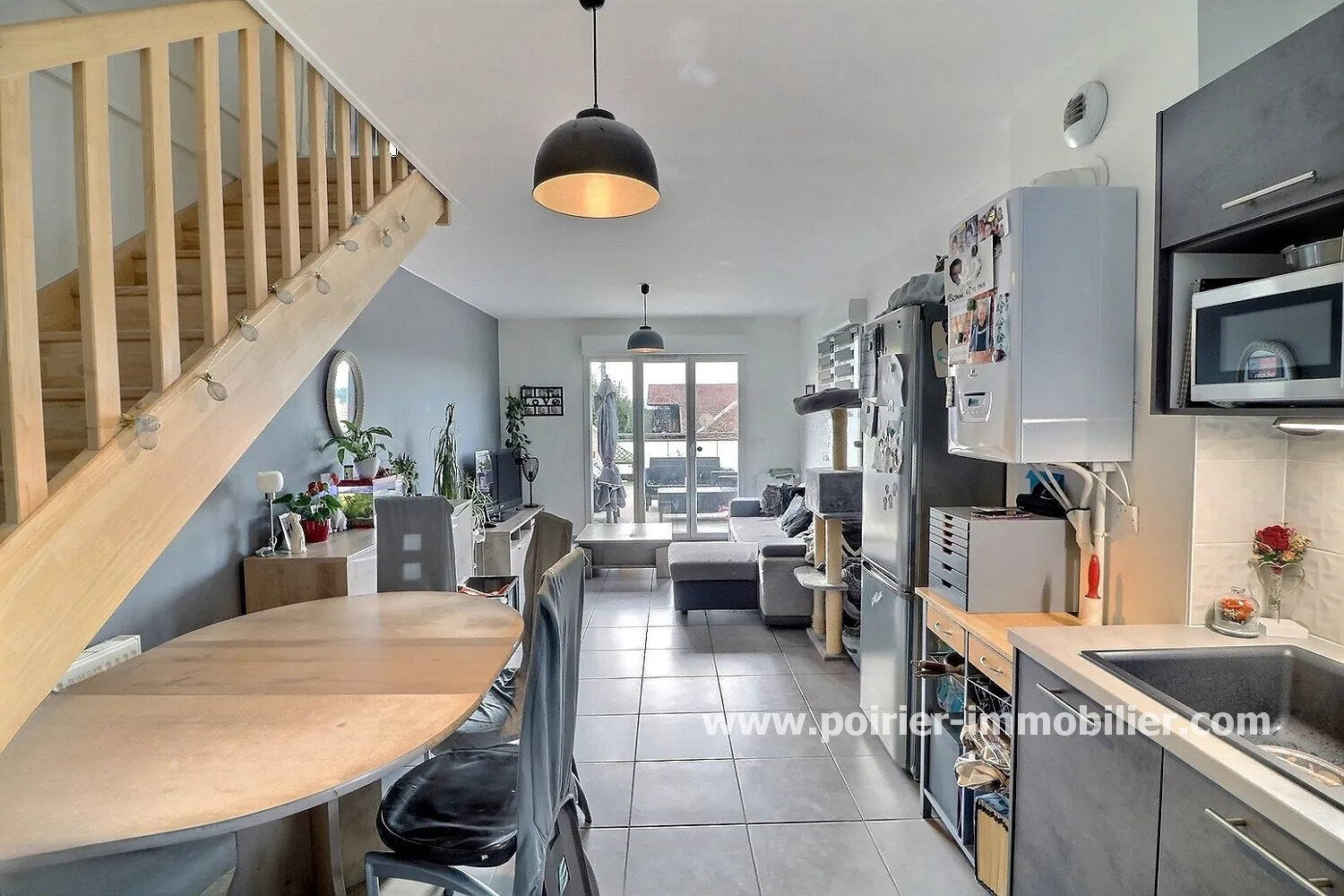 À vendre : Appartement T3 en duplex avec terrasse à Cranves Sales 