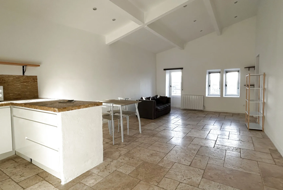 Vente superbe appartement T3 à Sommieres avec vue panoramique 