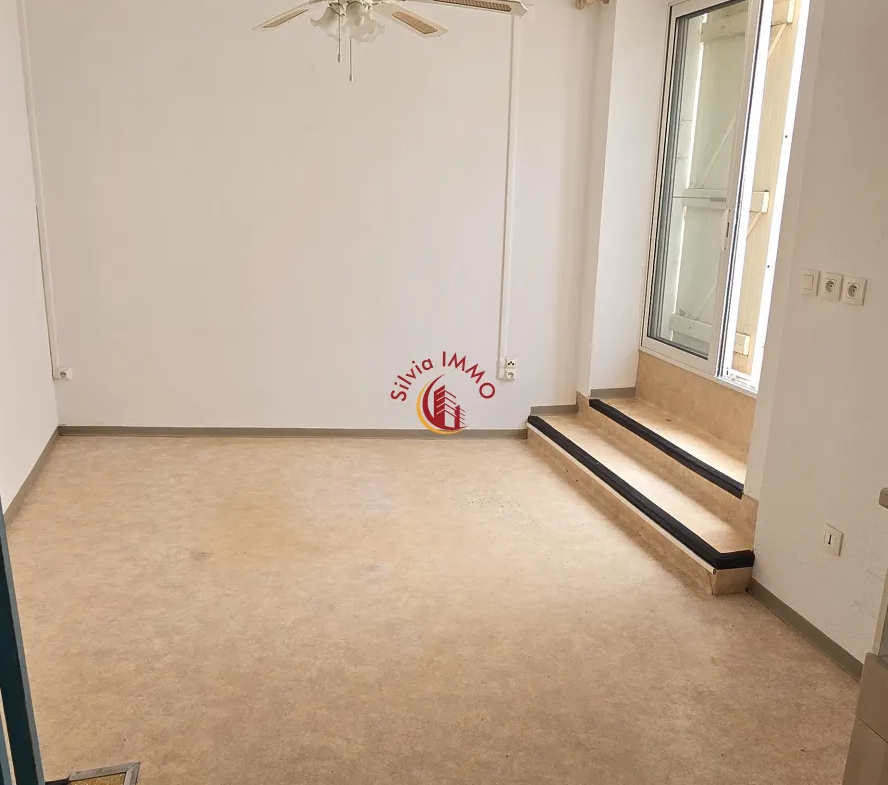 À Vendre : Maison de Village avec Terrasse à Estagel 