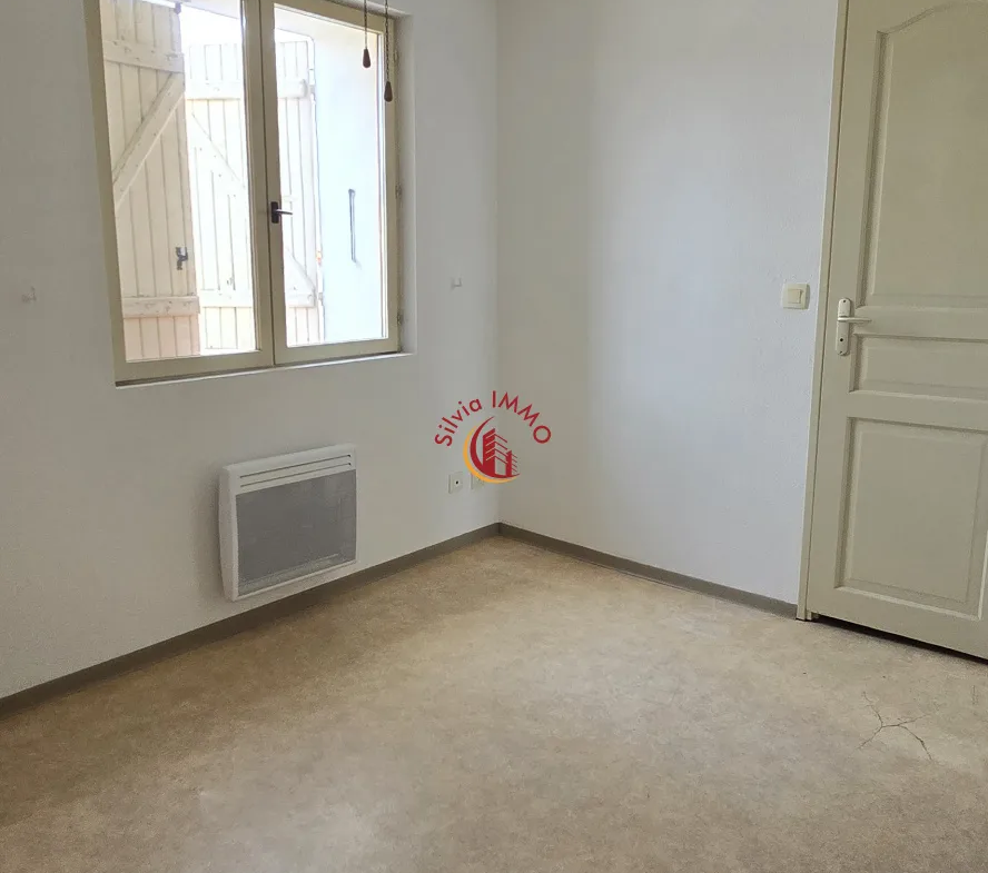 À Vendre : Maison de Village avec Terrasse à Estagel 