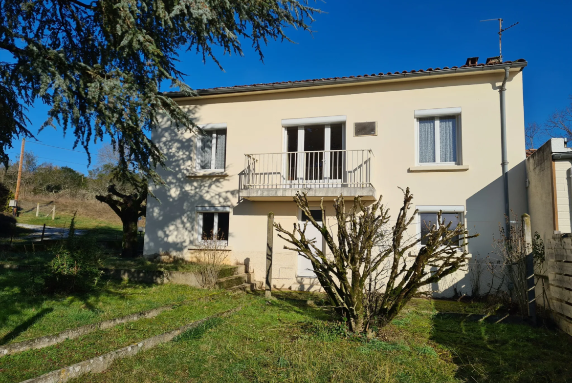 Maison des années 50 à vendre à Castres - 3 chambres et jardin 