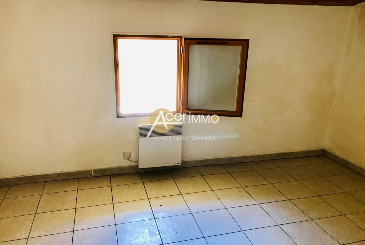 Appartement lumineux 53 m² au cœur du Beausset à rénover 