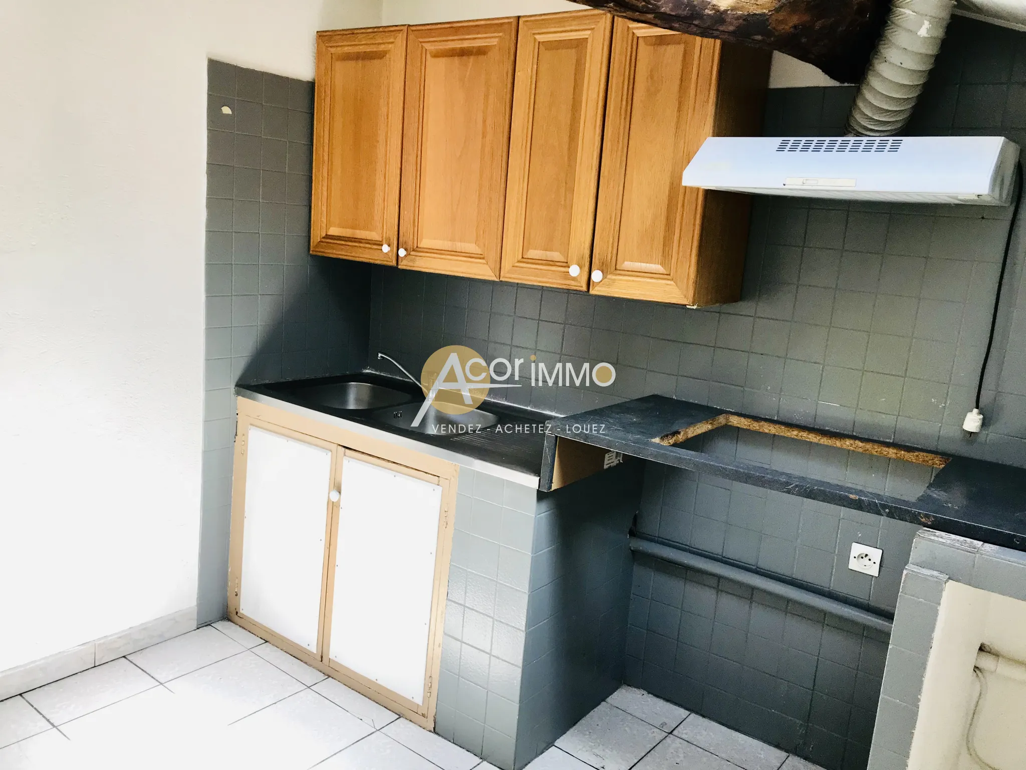 Appartement lumineux 53 m² au cœur du Beausset à rénover 