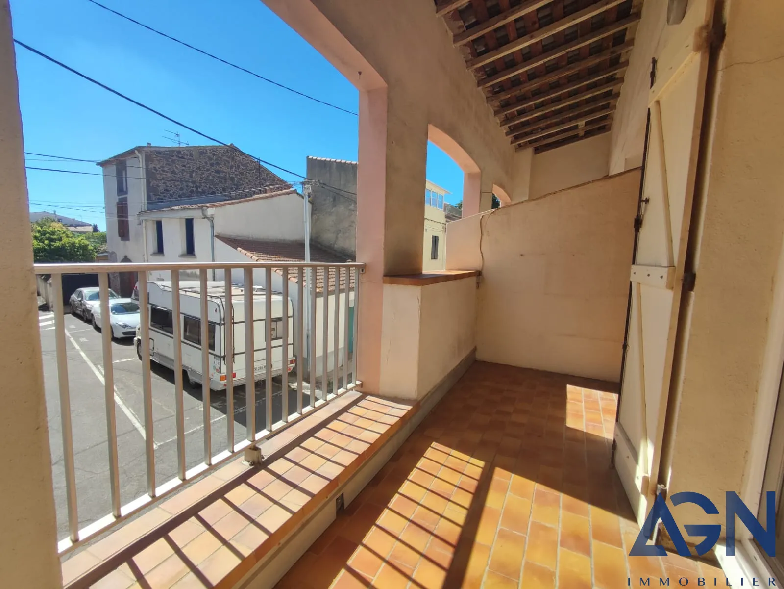 À vendre : Appartement lumineux 3 pièces avec terrasse à Agde 