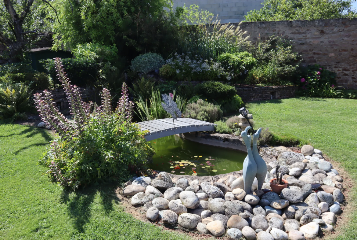 Maison avec beau jardin à vendre à Autun 