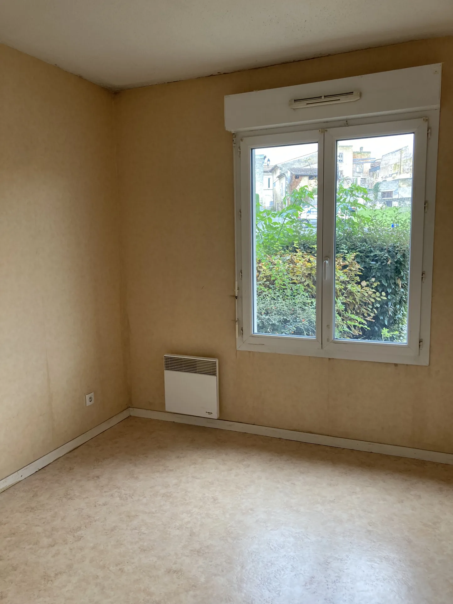 À vendre - Appartement T2 de 43.22 m² à Castillon la Bataille (33350) 