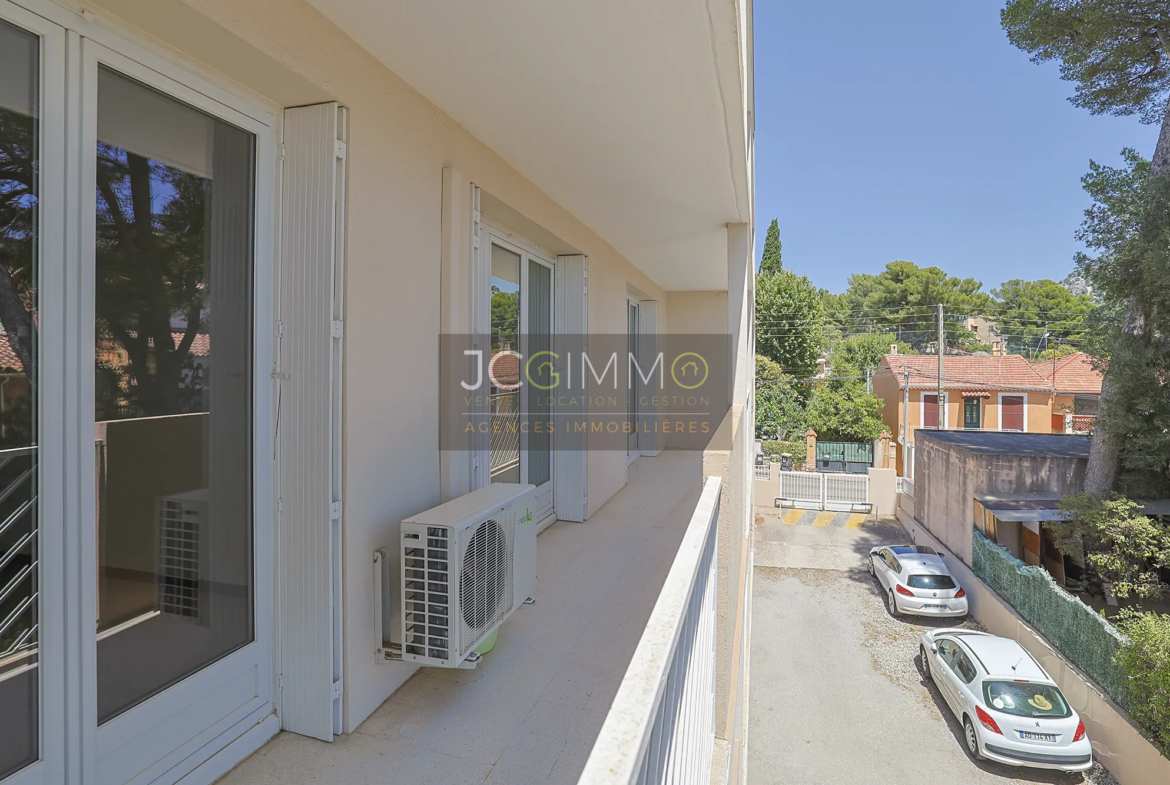 Toulon : Appartement T4 de 80 m2 en cœur de quartier avec garage et cave 